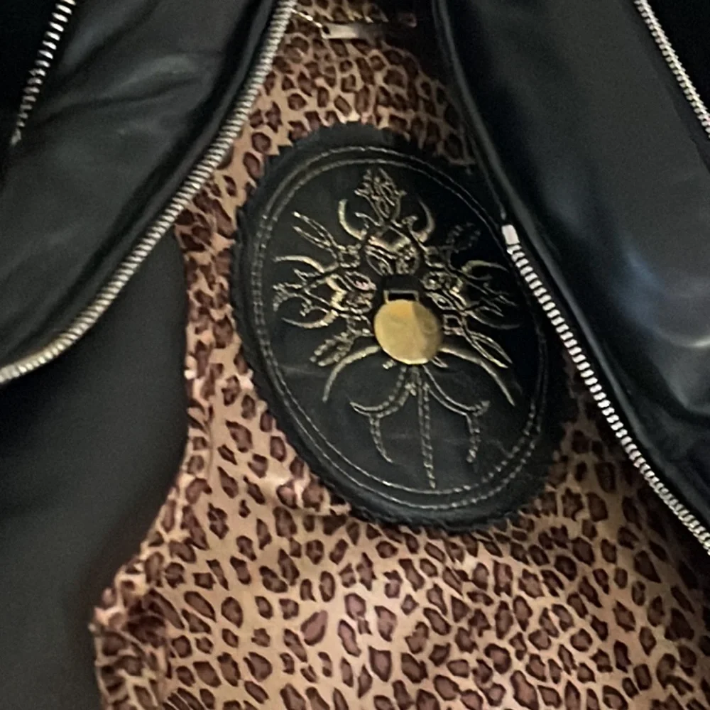 SENSATIONAL LEATHER AND RABBIT FUR JACKET - Picture 9 of 13